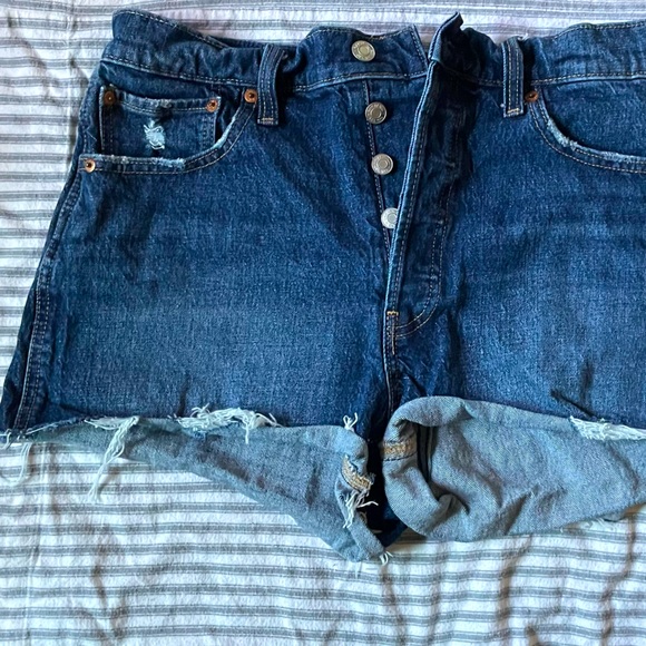 Women’s Gap Denim Cheeky Shorts - Picture 1 of 6